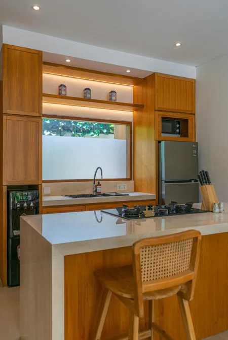 reforma cocina pinto acabado madera